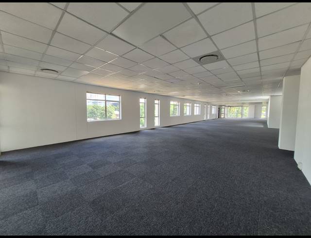 1,212M² OFFICE TO LET IN SANDTON CENTRAL
